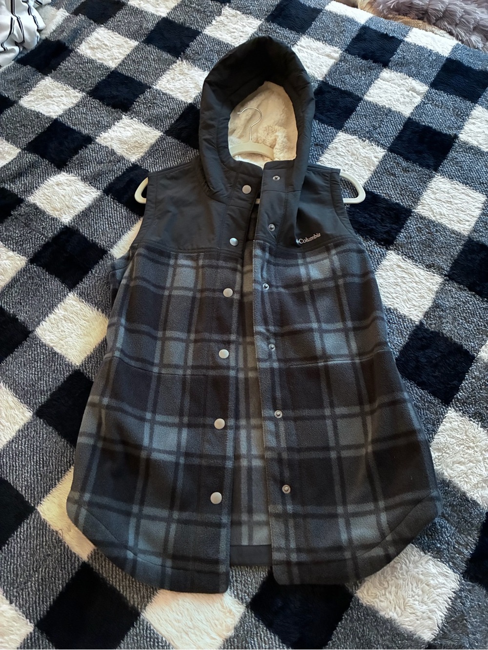 Columbia Black and Gray Plaid Hooded Vest